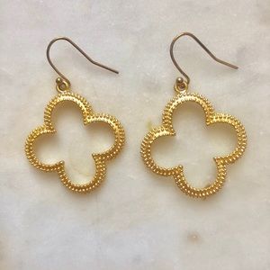 Gold clover dangle earrings